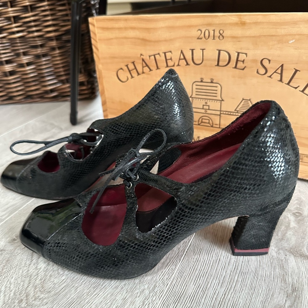 Oh! Healthy Heels Elegant Black Patent & Snakeskin Shoes